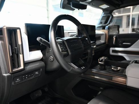 Used 2025 GMC Hummer EV 2X w/ LPO, Dark Essentials Package image 23