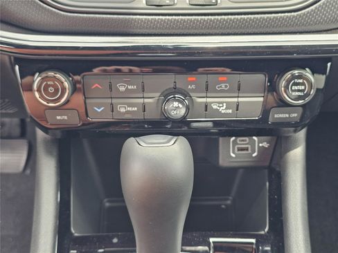 New 2026 Jeep Compass Latitude AWD/4WD image 27