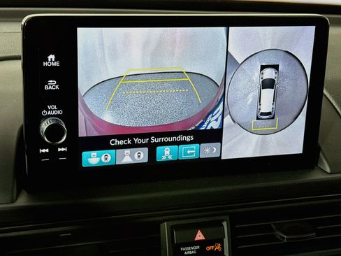 Certified 2025 Honda Pilot TrailSport image 13