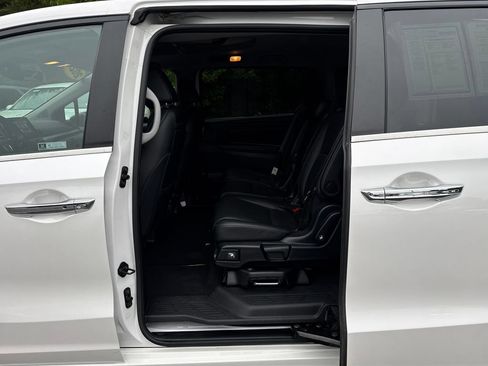 Used 2024 Honda Odyssey Touring image 30