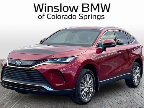 Used 2021 Toyota Venza XLE w/ Softex Package AWD/4WD image 3
