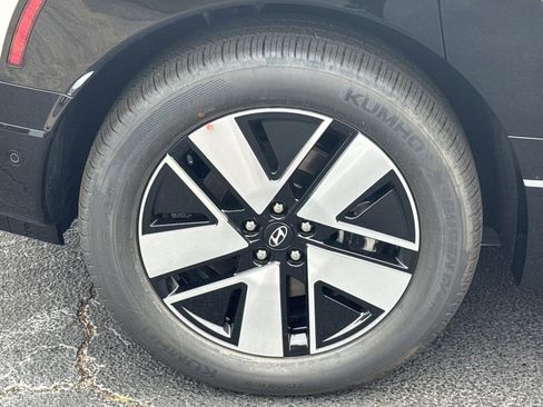 New 2026 Hyundai Ioniq 9 SEL w/ Tow & Go Package image 17
