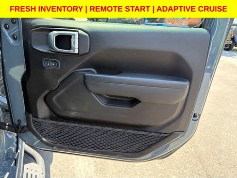 Used 2025 Jeep Wrangler Unlimited Sport AWD/4WD image 10