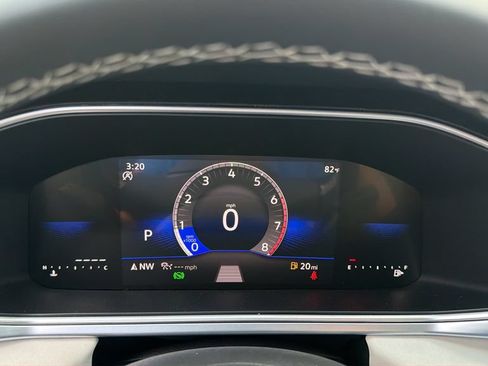 New 2026 Volkswagen Taos SE FWD image 31