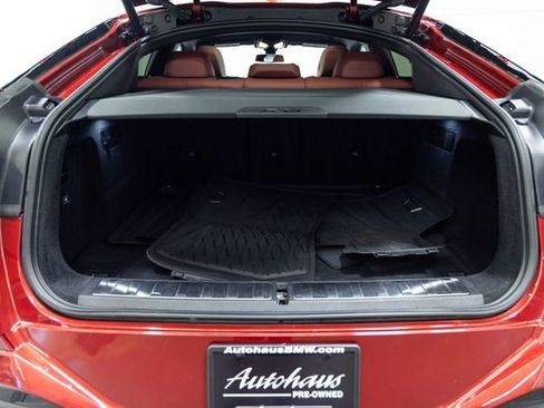 Used 2022 BMW X6 xDrive40i w/ M Sport Package image 9