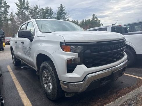 Used 2023 Chevrolet Silverado 1500 W/T w/ Trailering Package image 2