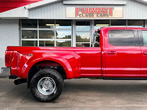 Used 2022 Ford F350 Lariat w/ Lariat Ultimate Package AWD/4WD image 11