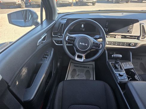 Used 2024 Kia Sportage LX image 13