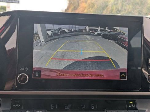 Used 2025 Toyota Camry LE image 17