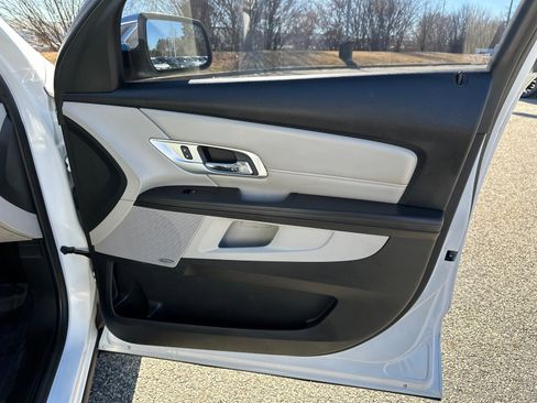 Used 2017 GMC Terrain SLT image 14