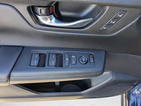 Used 2025 Honda CR-V Sport-L image 10