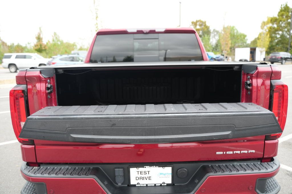 Used 2020 GMC Sierra 1500 Denali w/ Denali Ultimate Package AWD/4WD image 17