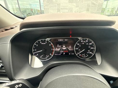 Used 2021 Nissan Rogue SV AWD/4WD image 18