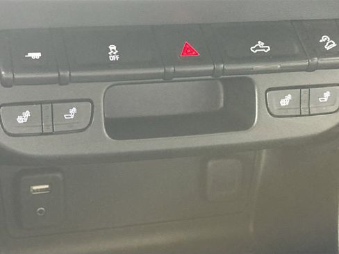 Used 2018 Chevrolet Colorado Z71 image 23