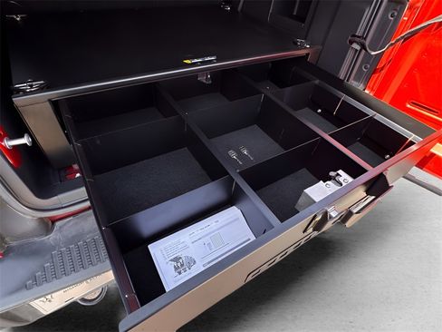 Used 2022 Ford Bronco Badlands image 28