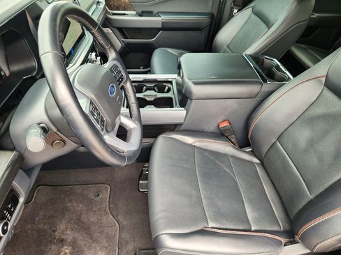 Used 2024 Ford F250 Lariat w/ Lariat Ultimate Package AWD/4WD image 12