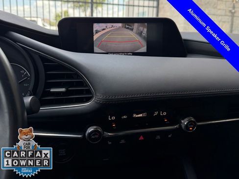 Used 2019 MAZDA MAZDA3 Sedan w/ Preferred Package FWD image 9