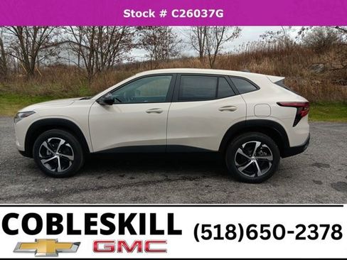 New 2026 Chevrolet Trax RS image 7