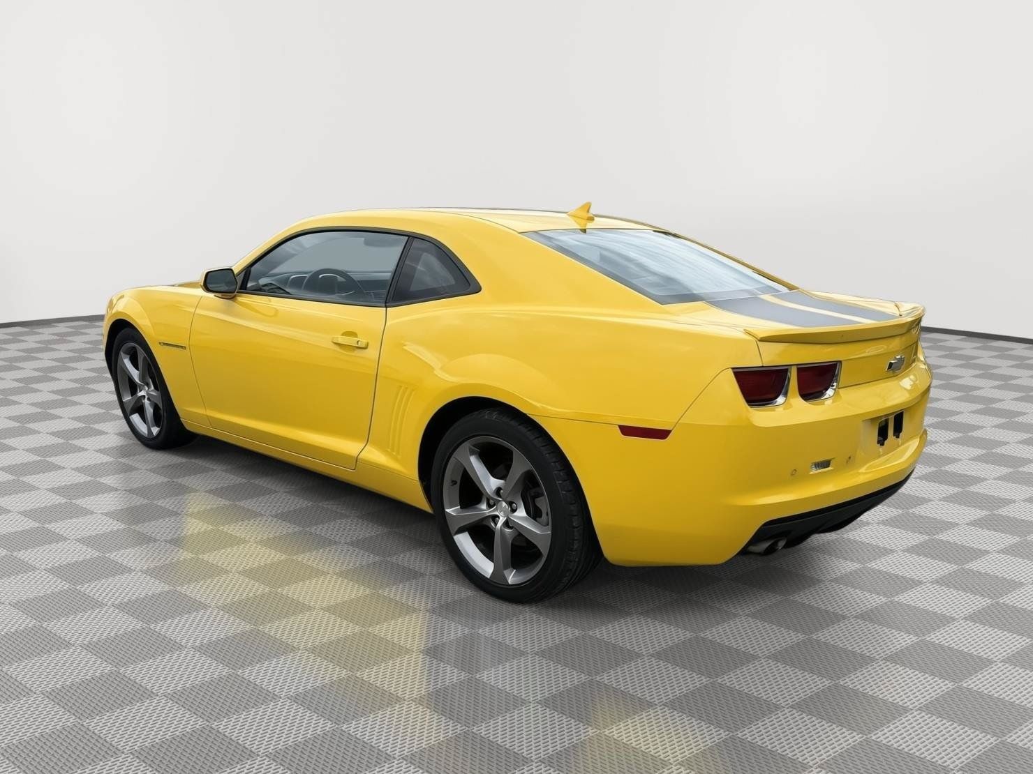 Used 2013 Chevrolet Camaro LT w/ RS Package RWD image 5