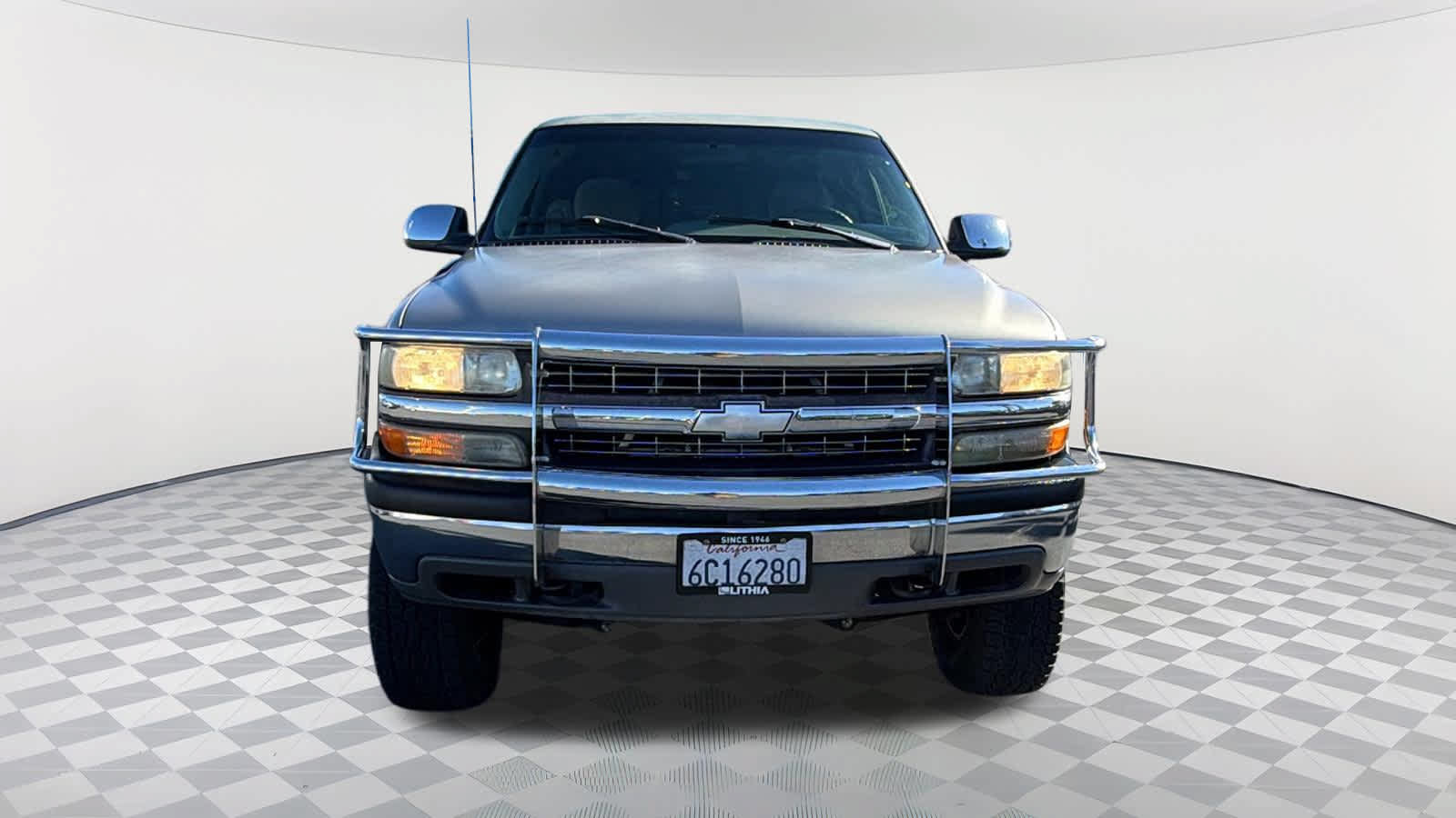 Used 2000 Chevrolet Silverado 1500 LS AWD/4WD image 2