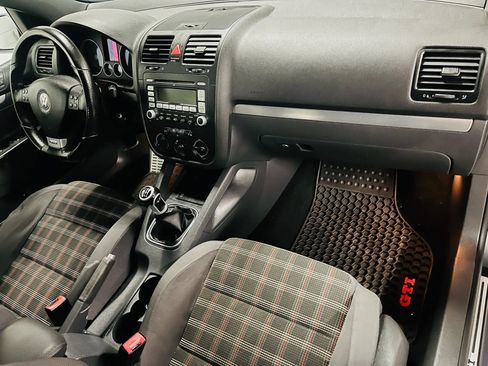 Used 2008 Volkswagen GTI 4-Door FWD image 15