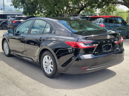 Used 2025 Toyota Camry LE FWD image 7