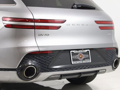 Used 2023 Genesis GV70 2.5T w/ Sport Prestige Package image 26