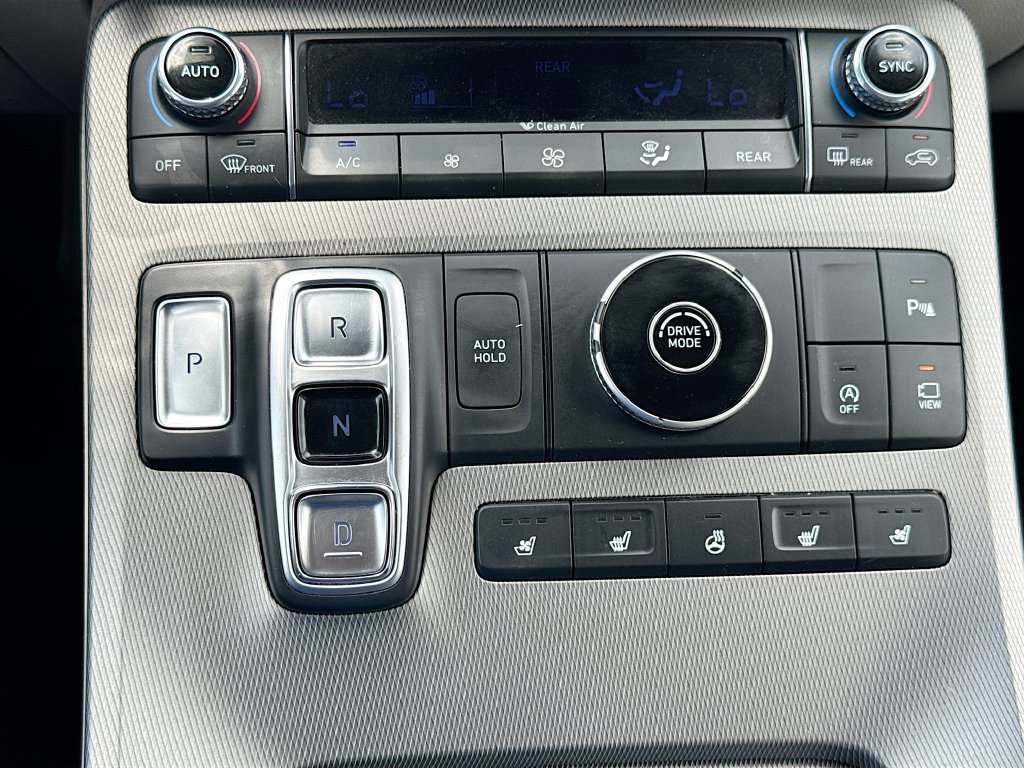 Used 2021 Hyundai Palisade Limited FWD image 17