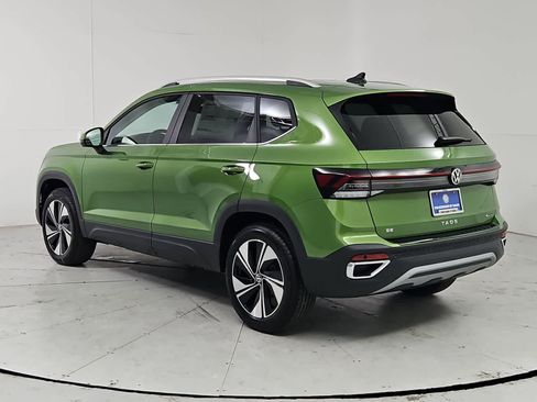 New 2026 Volkswagen Taos SE AWD/4WD image 4