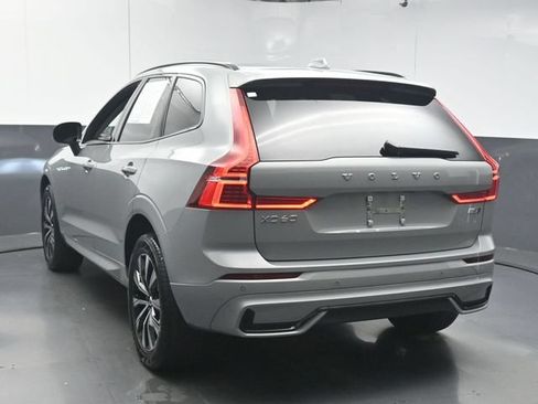 Used 2024 Volvo XC60 B5 Core AWD/4WD image 6