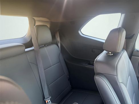 Certified 2024 GMC Acadia Elevation image 28