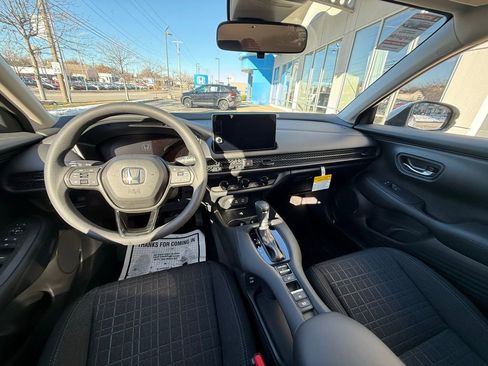 New 2026 Honda HR-V LX image 6