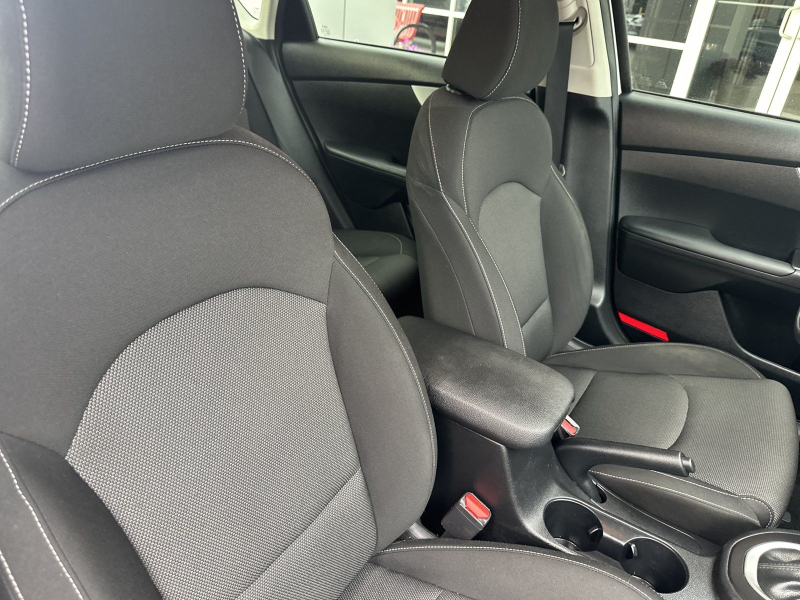 Used 2024 Kia Forte LXS w/ LXS Technology Package FWD image 28