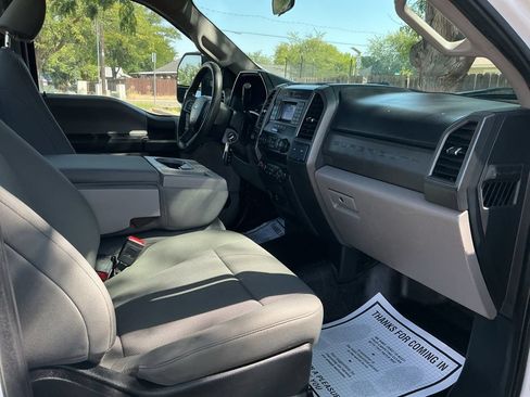 Used 2021 Ford F250 XL w/ Power Equipment Group RWD image 30