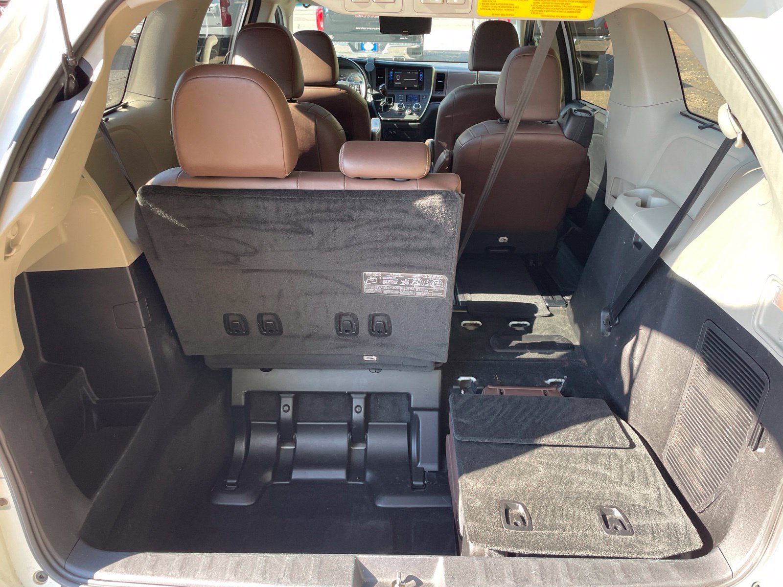 Used 2017 Toyota Sienna Limited FWD image 41
