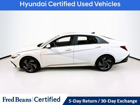 Used 2025 Hyundai Elantra SEL FWD image 5