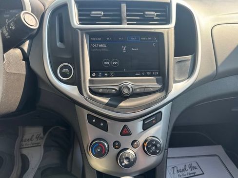 Used 2018 Chevrolet Sonic LT w/ Convenience Package FWD image 19