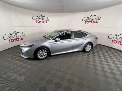 Used 2026 Toyota Camry LE FWD image 7