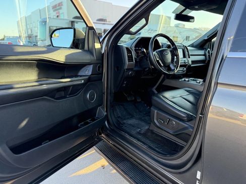 Used 2019 Ford Expedition XLT w/ Equipment Group 201A image 14