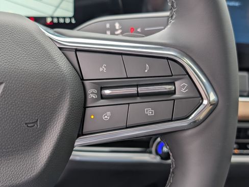 New 2026 Chevrolet Equinox ACTIV w/ Safety and Technology Package image 6