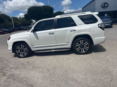Used 2017 Toyota 4Runner Limited RWD image 2