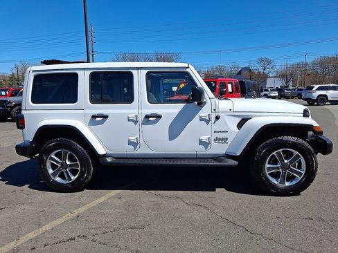 Certified 2022 Jeep Wrangler Unlimited Sahara w/ Cold Weather Group AWD/4WD image 7