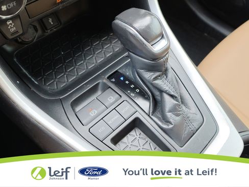 Used 2020 Toyota RAV4 XLE Premium image 23