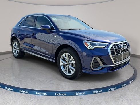 Certified 2025 Audi Q3 2.0T Premium w/ Convenience Package AWD/4WD image 3