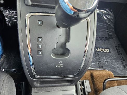 Used 2016 Jeep Patriot Sport FWD image 40