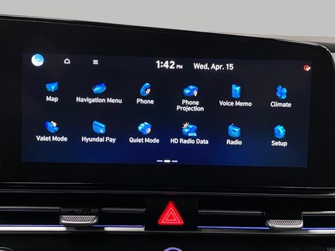 Certified 2025 Hyundai Elantra SEL image 21