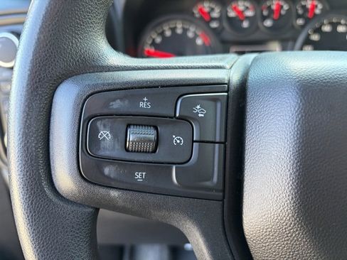 Used 2022 Chevrolet Silverado 1500 Custom image 23