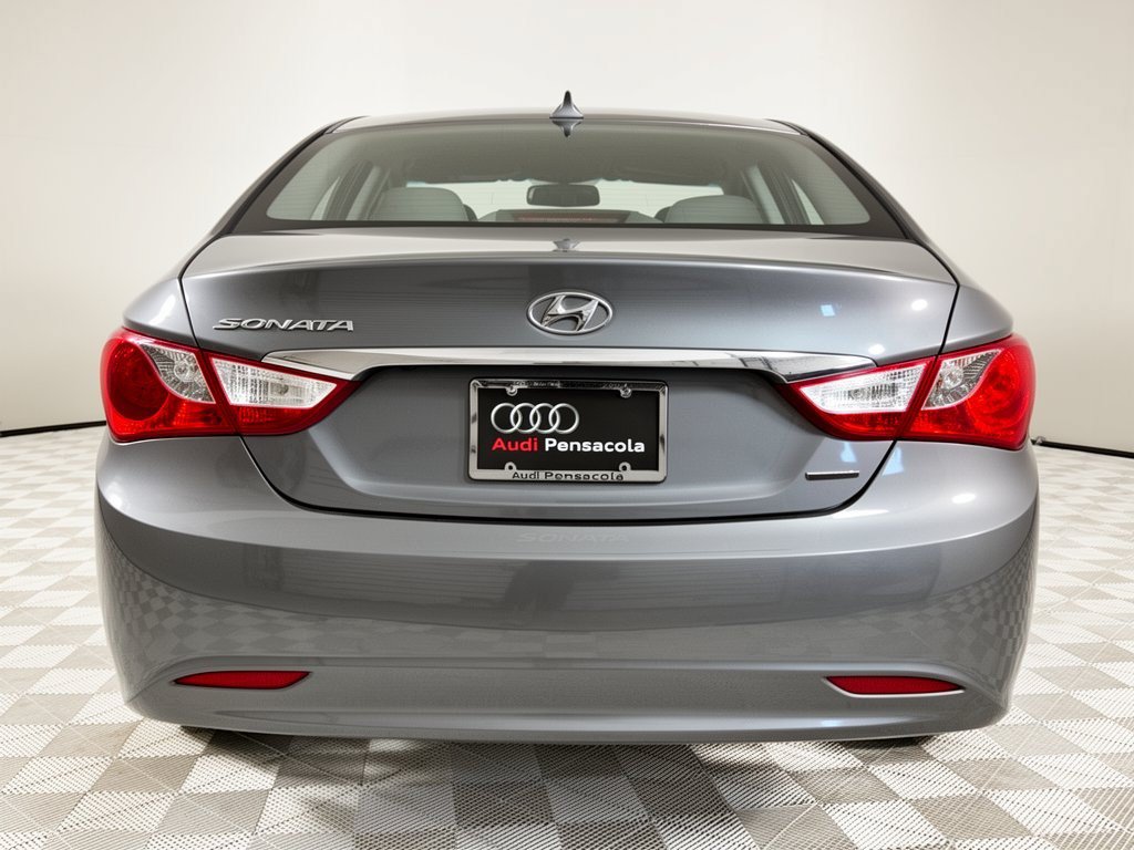 Used 2013 Hyundai Sonata Limited FWD image 11