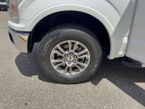 Certified 2018 Ford F150 Lariat w/ Trailer Tow Package AWD/4WD image 37
