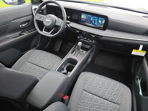 New 2026 Nissan Kicks SV w/ SV Premium Package AWD/4WD image 22